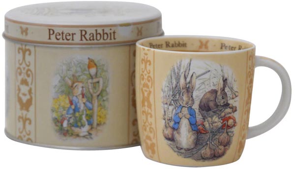 Mug in a Tin Scroll Peter Rabbit